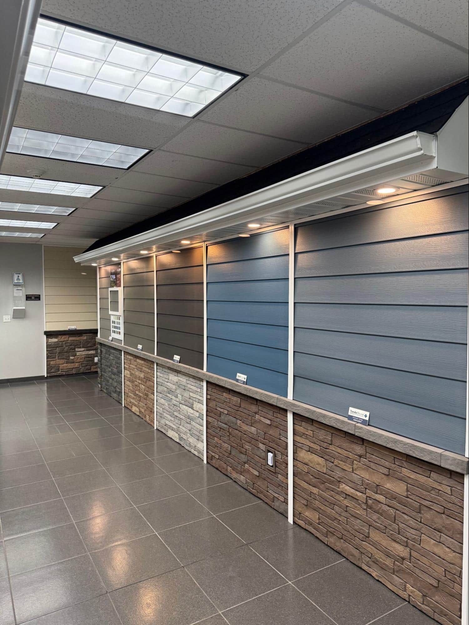 Showroom display corridor — windows and siding