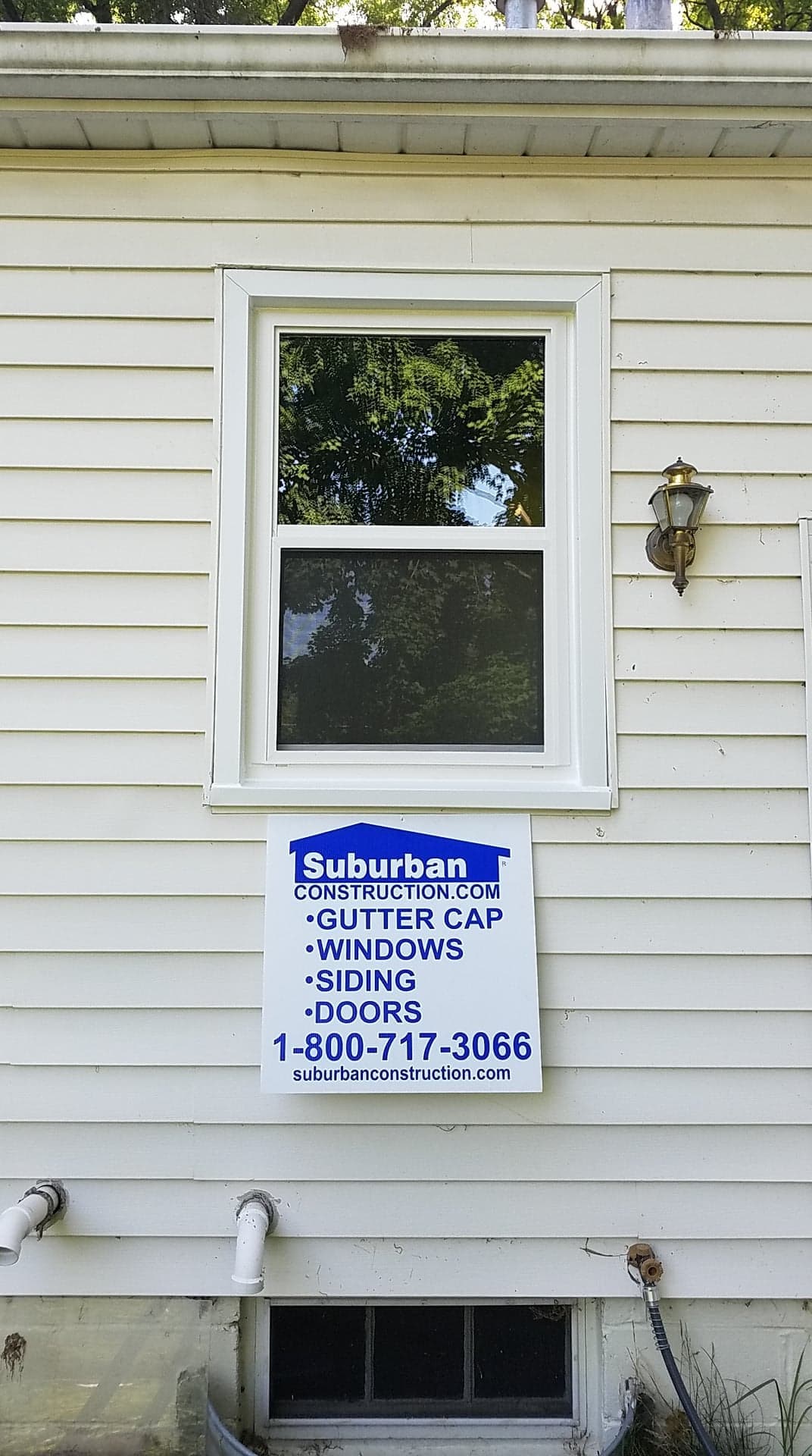 Single hung replacement window installed in a Quad Cities home