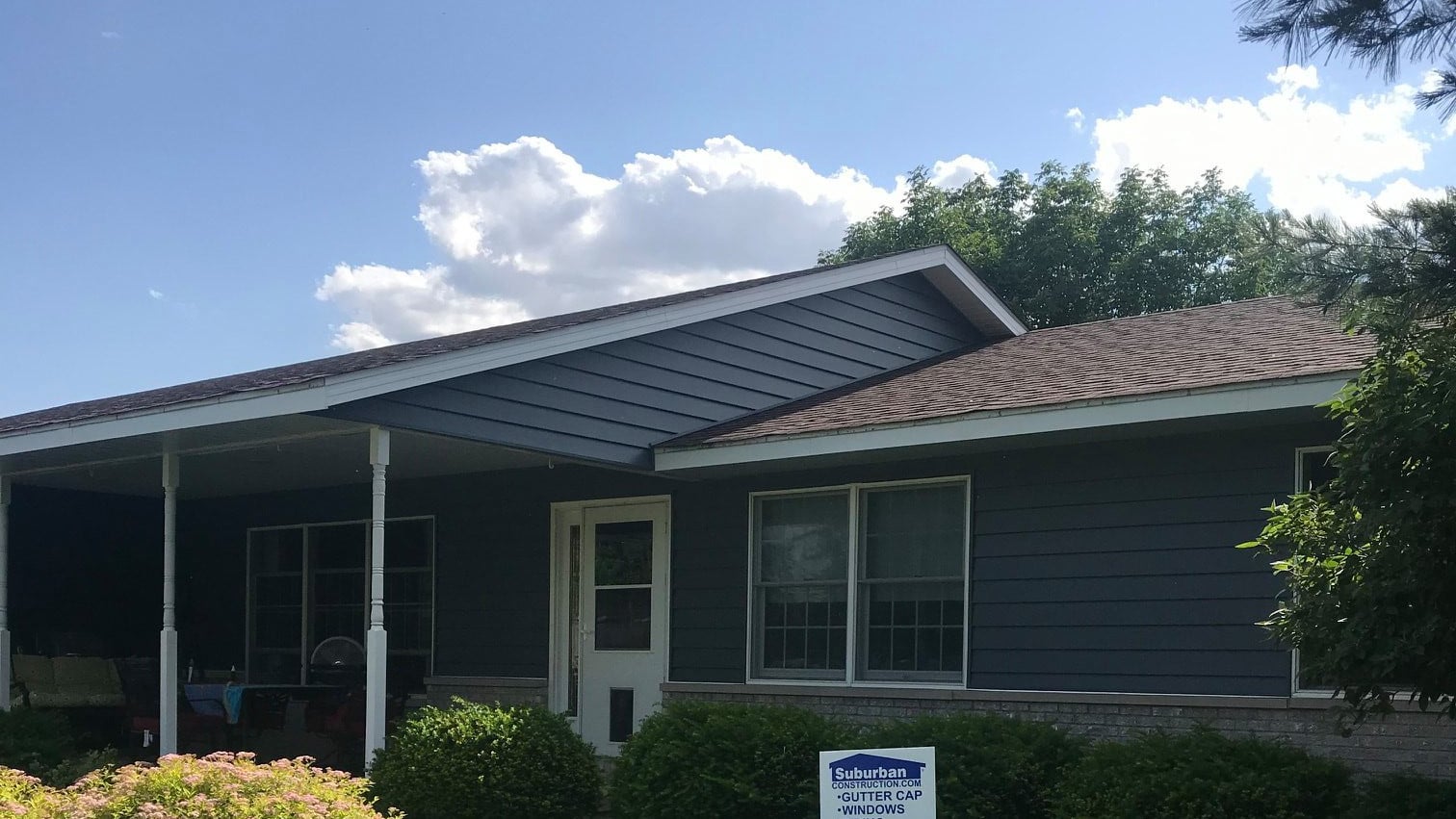 What should be included in a siding estimate?