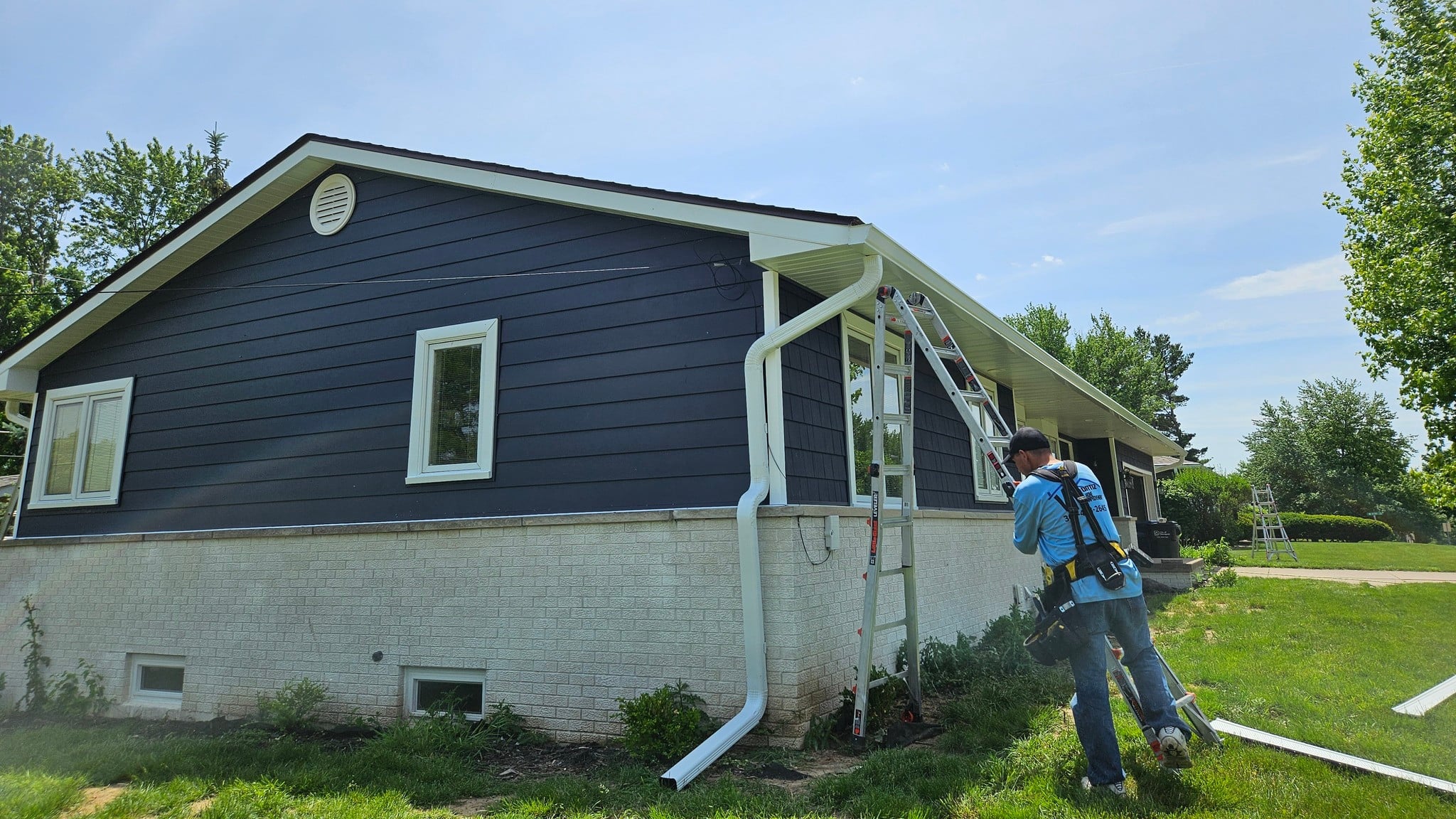 Does siding replacement help with ice dams?