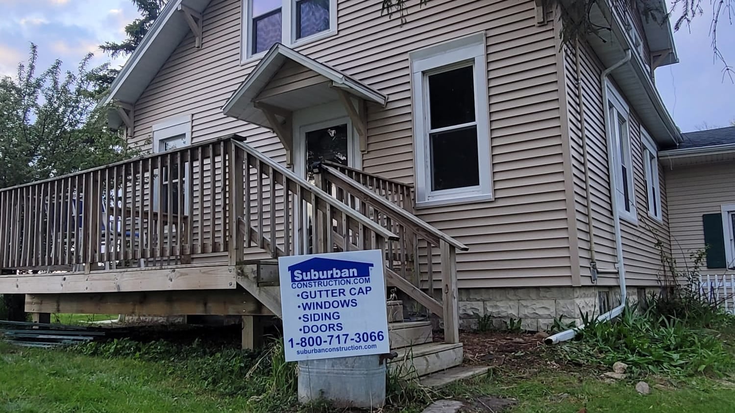 Will vinyl siding buckle if installed wrong?