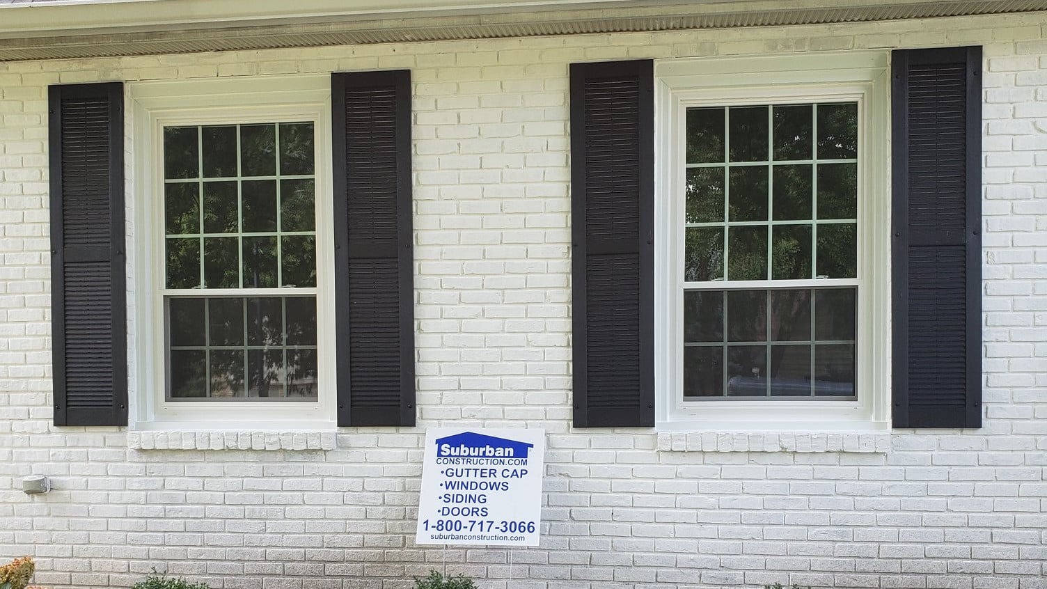 Compare vinyl vs. fiberglass windows