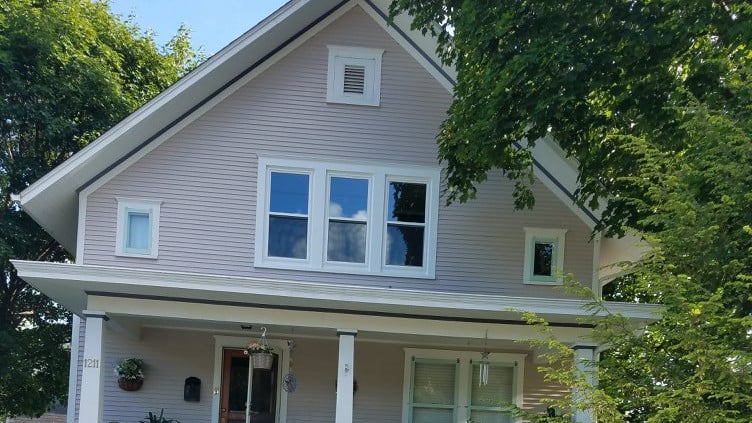 Can Siding Replacement Fix Peeling Paint?