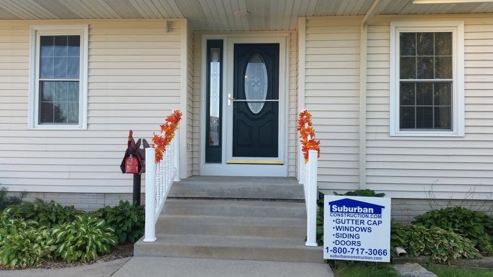 What Causes Daylight to Show Around the Front Door? | Quad Cities Door Guide