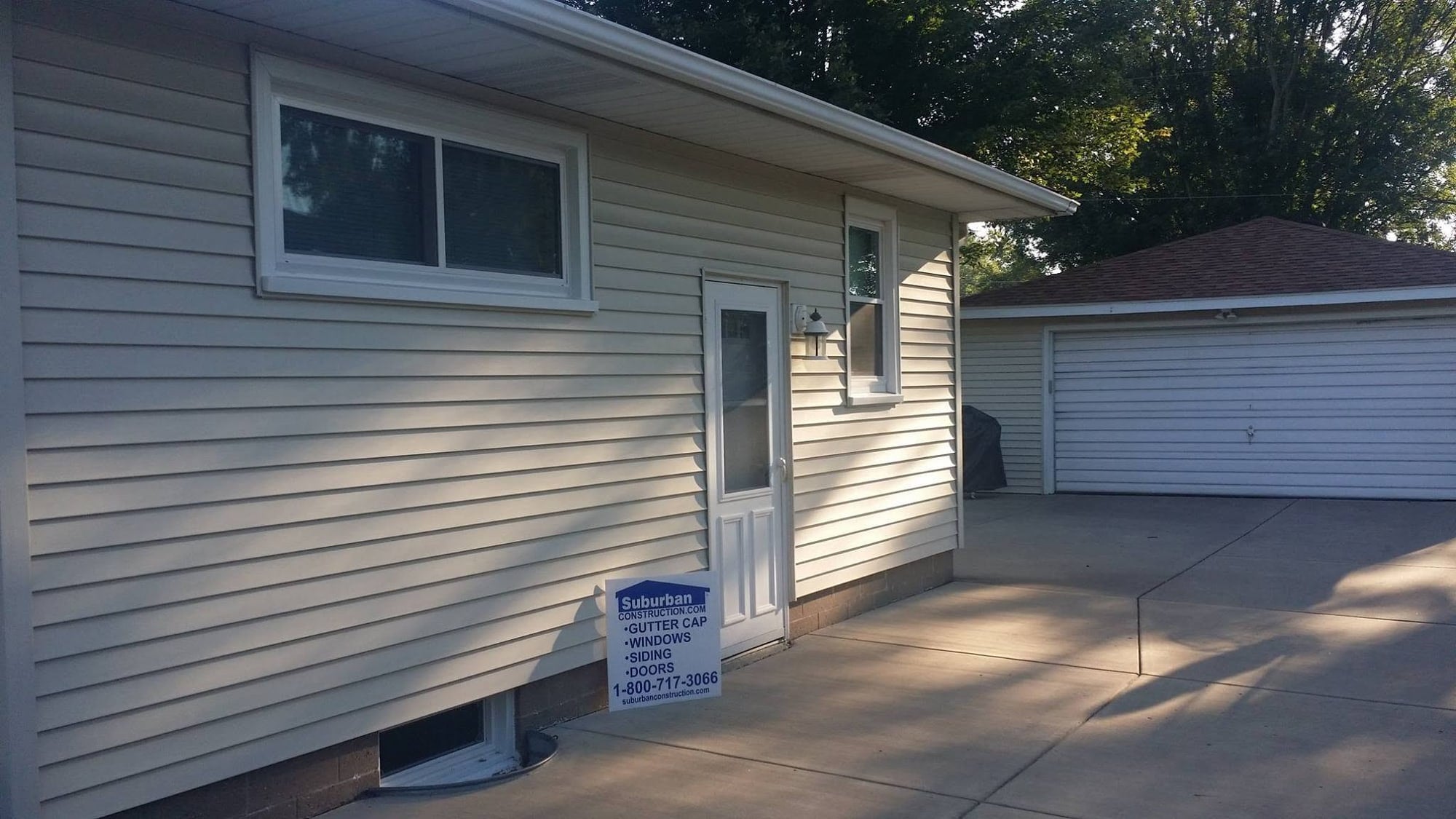 Can Replacement Windows Be Made to Fit Old Openings Exactly? | Quad Cities Window Experts