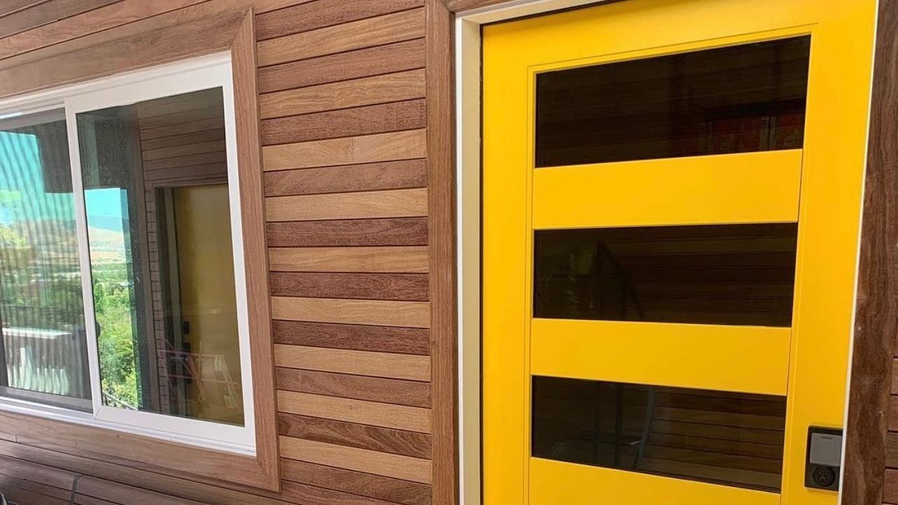 Will a Bold Front Door Help Sell My Bettendorf Home Faster?