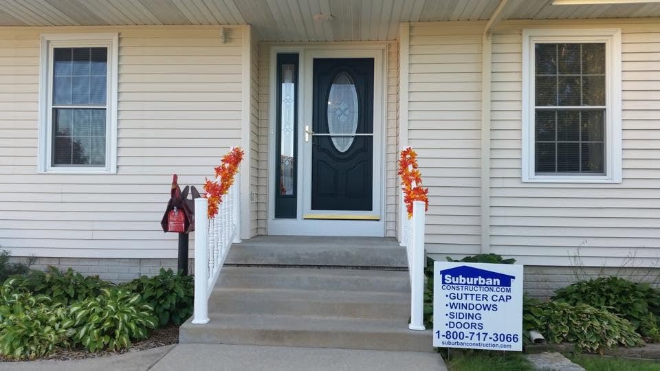 What Causes Daylight to Show Around the Front Door? | Quad Cities Door Guide