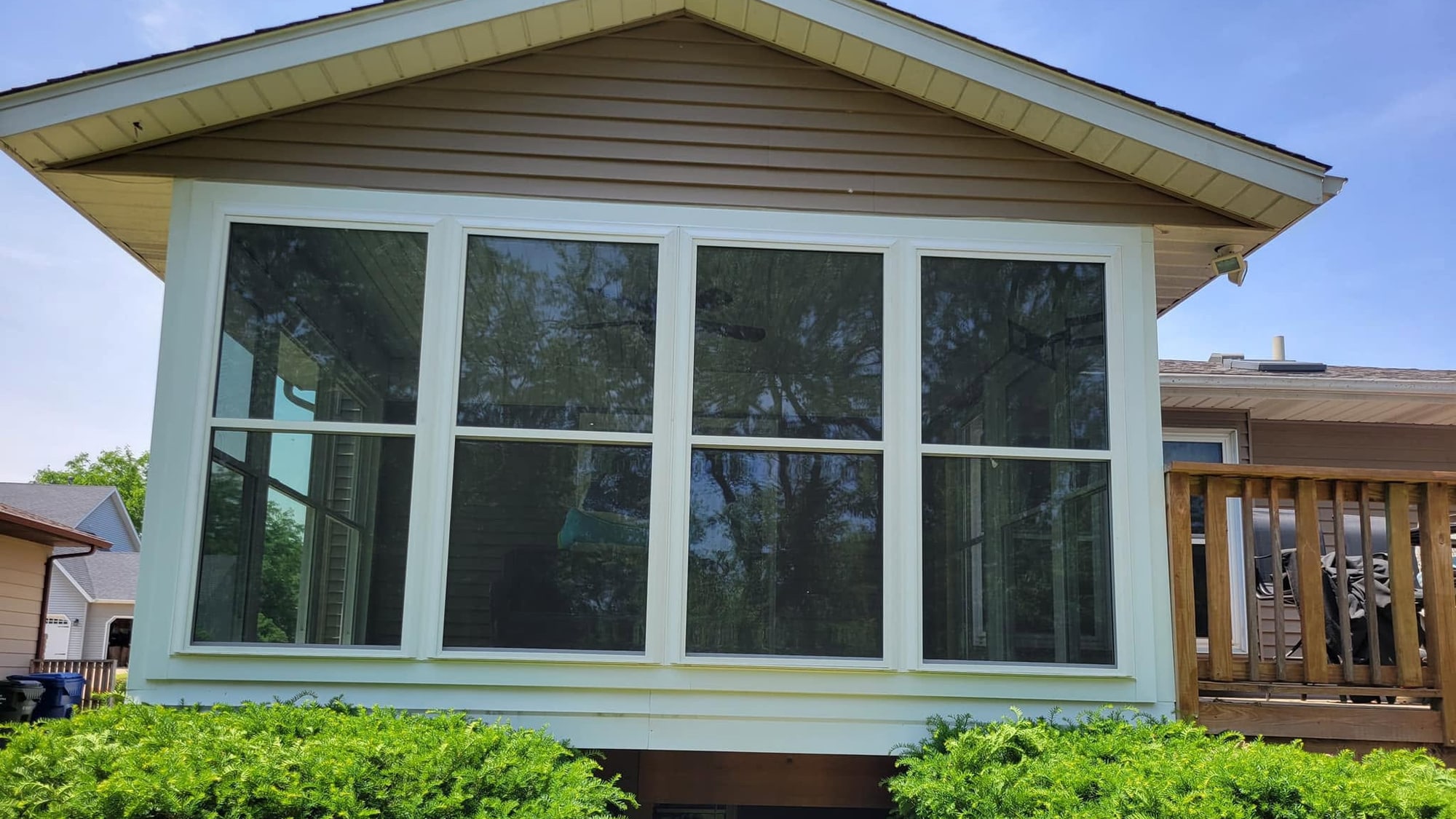 Pocket Replacement vs. Full-Frame Window Replacement | Quad Cities Window Guide