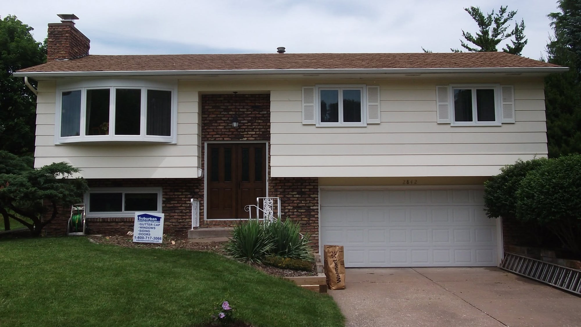Can I Match My Front Door to Garage Doors, Siding, and Windows? | Quad Cities Guide