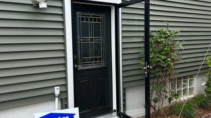 Will a Dark Front Door Overheat in Full Sun? | Quad Cities Entry Door Guide